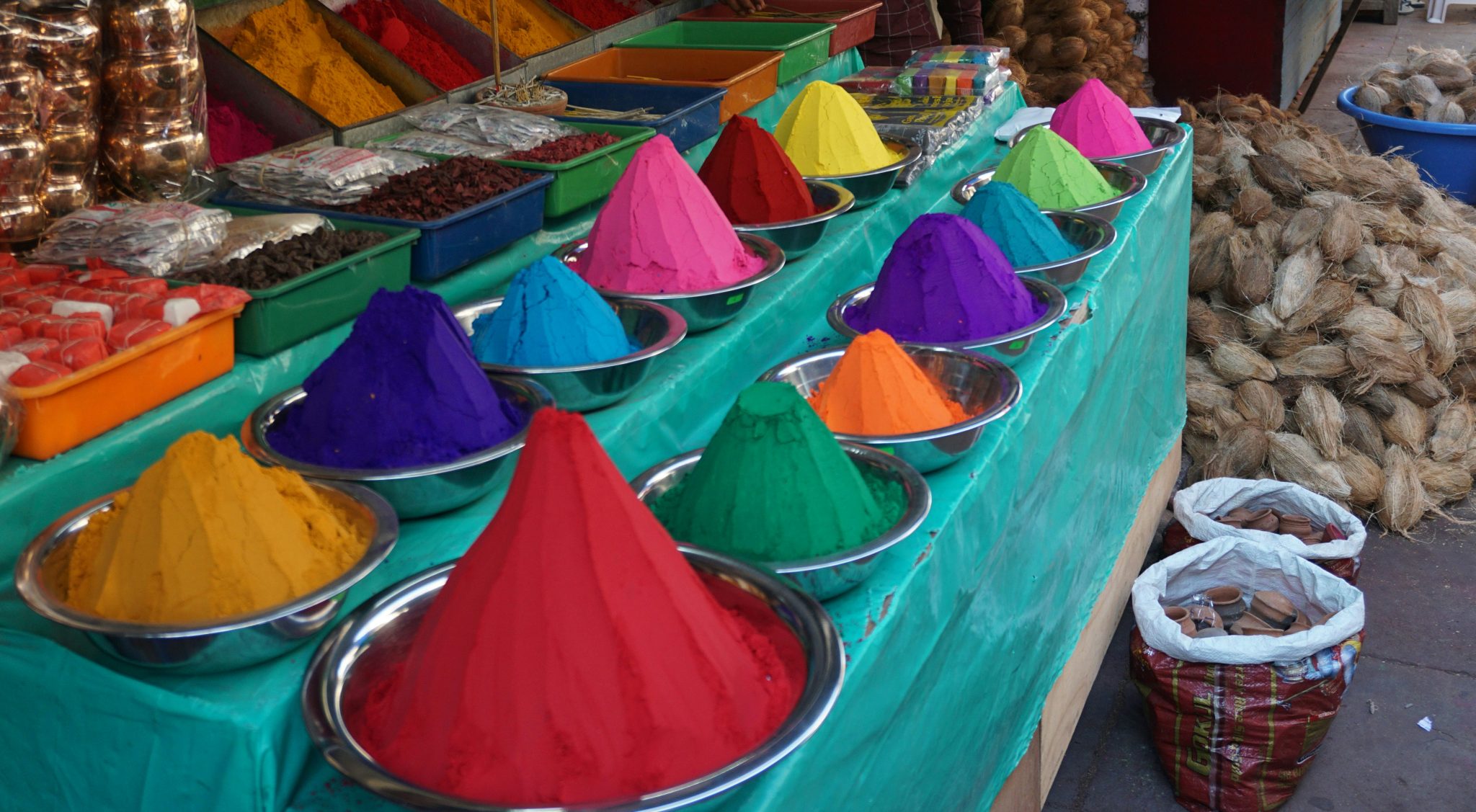 Ground spices and seasonings in open bowls for retail and food-service supply